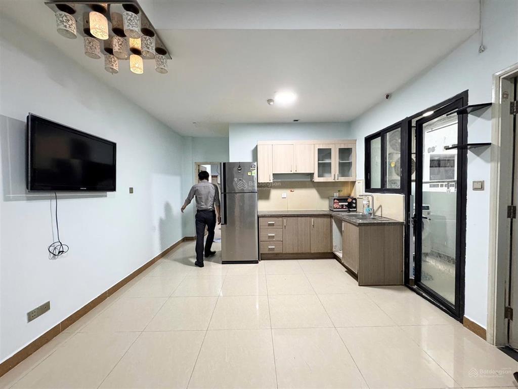 Chung cư the useful 2pn 1wc 58m2 có nội thất, thang máy hầm xe bảo vệ gần sát quận 10 đh bách khoa