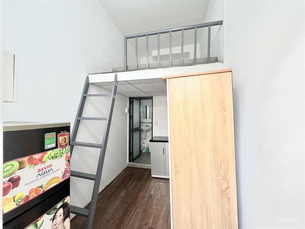 Giá siêu rẻ! phòng gác 12m2 balcon full nội thất cửa sổ chỉ 3tr8/ tháng ngay cư xá bắc hải q10