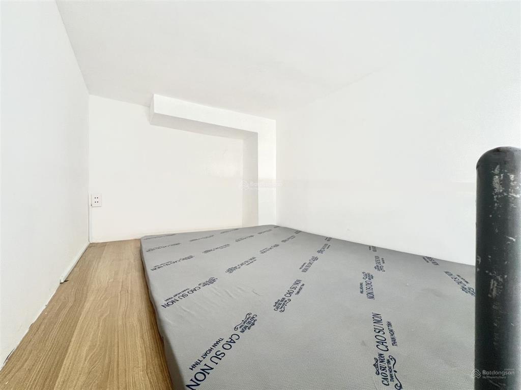 Giá siêu rẻ! phòng gác 12m2 balcon full nội thất cửa sổ chỉ 3tr8/ tháng ngay cư xá bắc hải q10