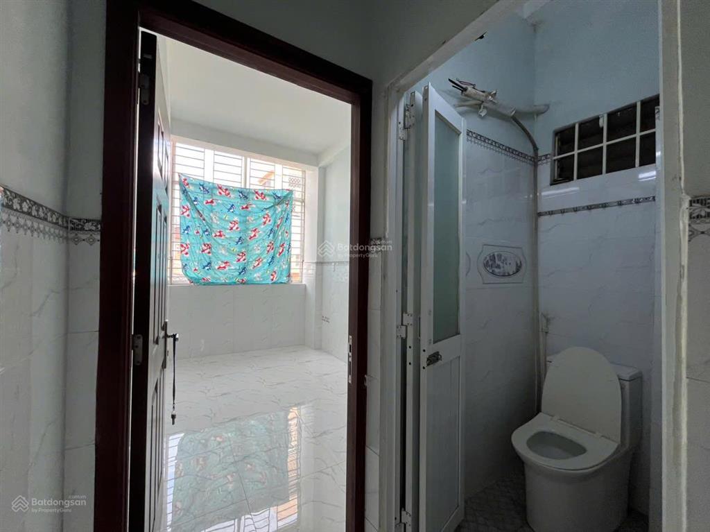 Nhà nguyên căn 3pn 2wc 36m2 mới sạch sẽ ngay tôn đản quận 4 gần cầu ông lãnh khu ăn uống