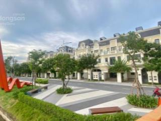 An cư đẳng cấp với biệt thự song lập có hầm mặt kênh tại an lạc green symphony