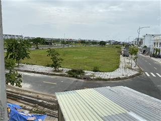 Bán gấp nhà mặt phố đường số 12, 3,5 tỷ, 198m2, 3pn, 3wc, đầy đủ nội thất