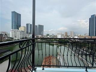 Tòa văn phòng mặt phố đê la thành view hồ ngọc khánh. 97m2 xây mới 9 tầng có hầm, 2 mặt đường