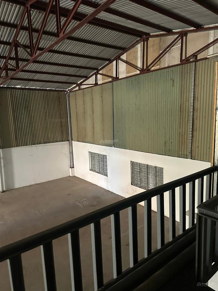 Cho thuê xưởng mặt tiền 15 m giá 25tr/th xe công vào tận xưởng đường dh20, nghĩa trụ, văn giang