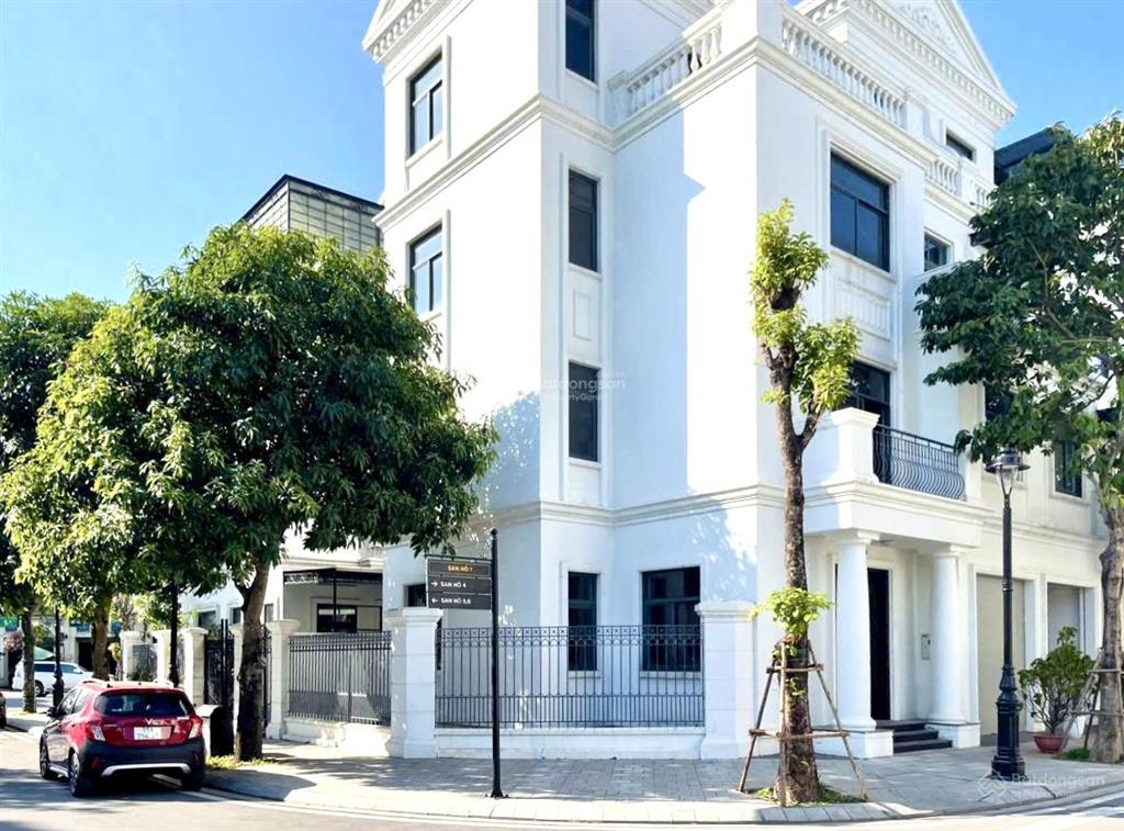 Hơn 19 tỷ căn góc đối diện công viên 3 mặt thoáng 152m2 vị trí vip, cực đẹp