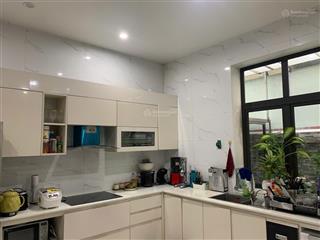 96m2 ven hoàn thiện full nội thất. giá rẻ nhất dự án. vị trí đẹp, gần công viên