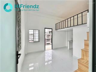 Khai trương phòng gác ban công cửa sổ mới xây ngay trung tâm phú nhuận