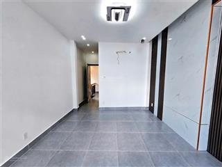 Q4 nhà đẹp nhỉnh 5 tỷ . shr 38m2 .sát đường số  3tầng btct . không quy hoạch