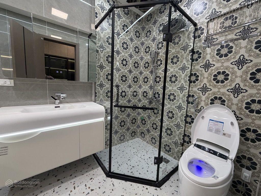 Hàng xóm linh đàm nhà 6tầng thang máy dt 50m2/giá 15,4tỷ, nội thất đầy đủ gara ô tô