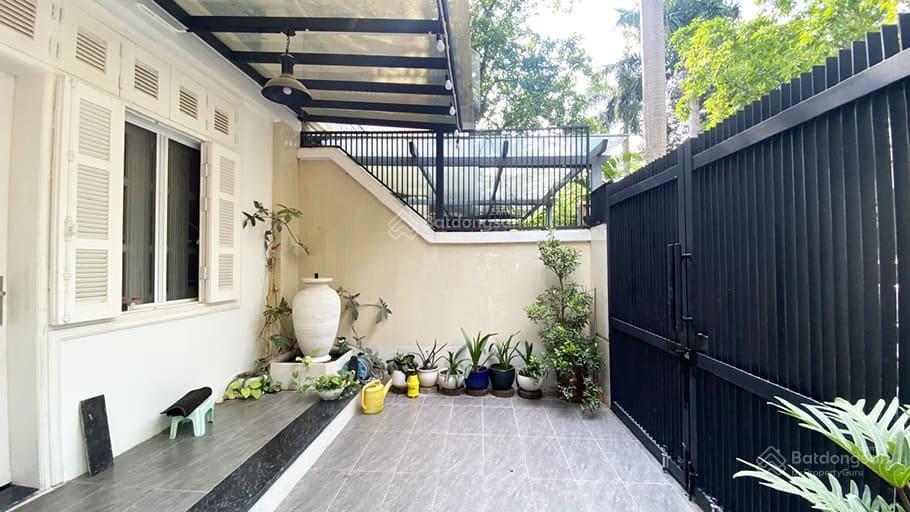 Biệt thự khu t ciputra nội khu yên tĩnh về ở ngay