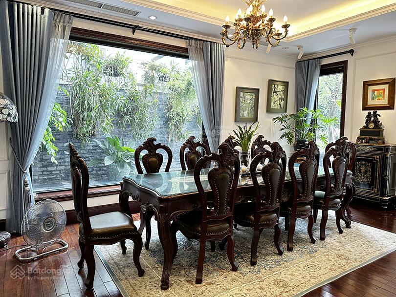 Bán căn biệt thự siêu vip 2 mặt tiền khu t ciputra