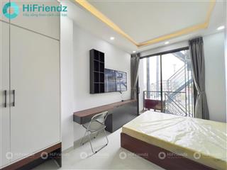 Căn hộ mới 100% full nội thất cao cấp, ban công siêu thoáng gần cầu nguyễn văn cừ