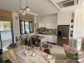 Cần bán nhà phố big đã hoàn thiện, sẵn nt, vị trí đẹp, gần an ninh, cạnh công viên lớn giá 6,1 tỷ