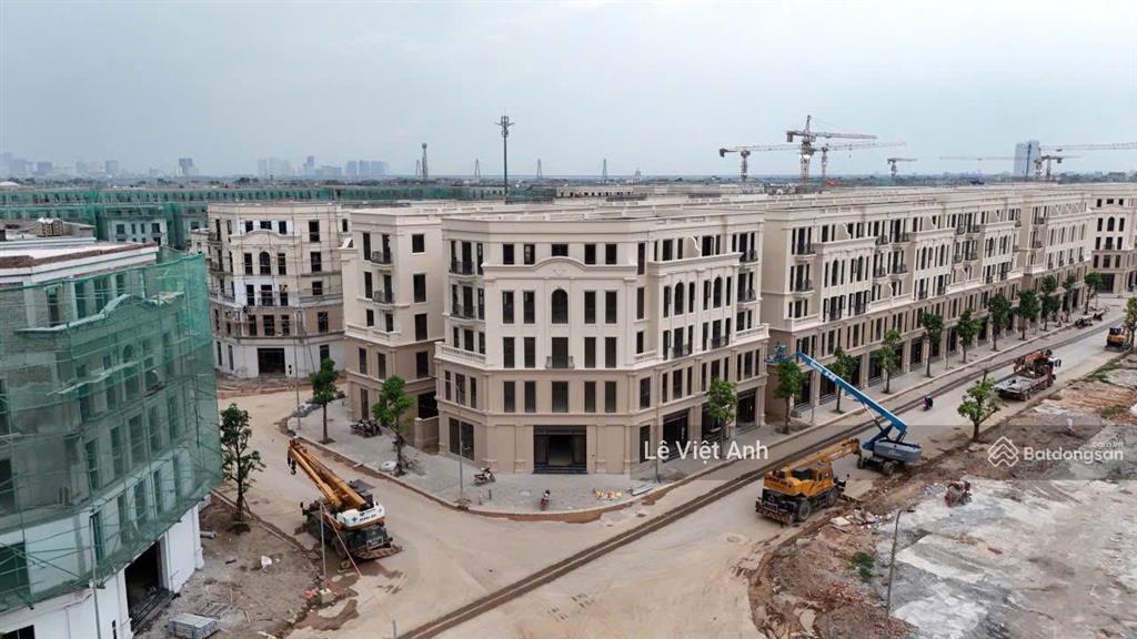 Bán liền kề thiên nga 3 80m² hướng đông bắc gần hồ điều hòa giá tốt chính chủ