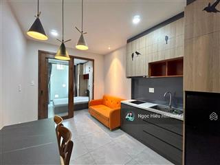 Căn hộ tách bếp full nội thất xịn mịn bancol cửa sổ  gần đh y dược tiện di chuyển sang quận 10