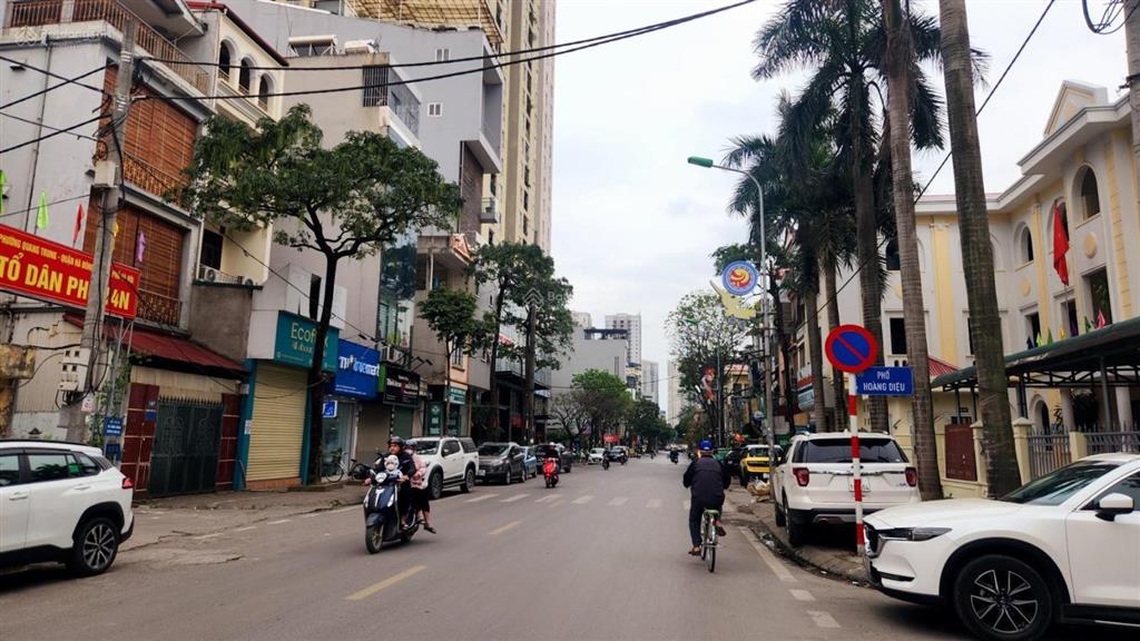 Nhà 60m2 4 tầng mặt phố tô hiệu kinh doanh sầm uất 19.45 tỷ