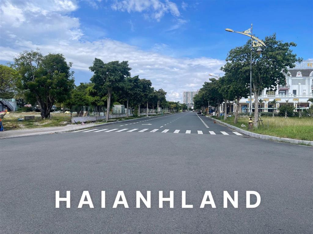 Bán 2400m2 ngay đảo phú gia view biển 4 mặt tiền, có giấy phép xây dựng khách sạn 8 tầng