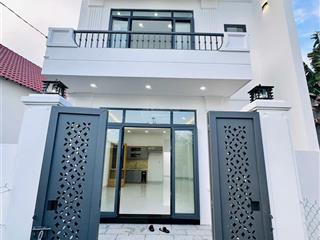 Bán nhà mới 1 trệt 1 lầu  trung tâm thị trấn diên khánh, khánh hòa