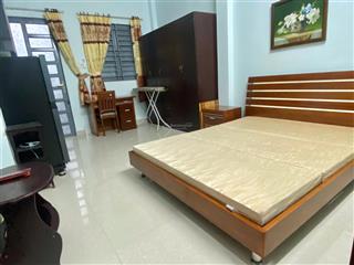 Cho thuê 2pn full nội thất ngay dương quảng hàm gần vlu iuh