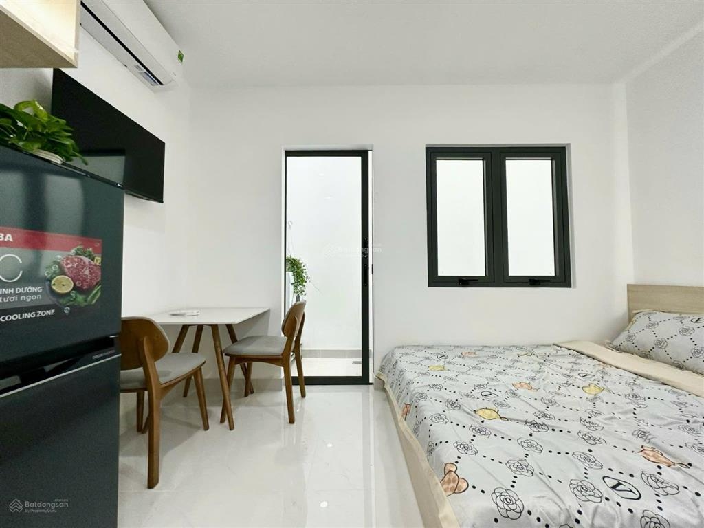 Studio full nội thất ngay ngã tư phú nhuận