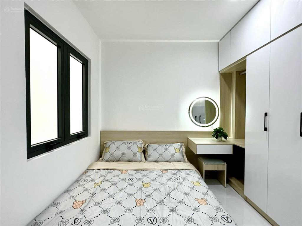 Studio full nội thất ngay ngã tư phú nhuận