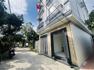 Bán nhà 5 tầngphú lương, hn ô tô xe máy tránh nhau, ngõ nông thẳng5,6 tỷ