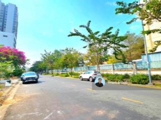 Bán nền nhà phố liên kế dt 8*20m. khu trung tâm hành chính tp. thủ đức. đường 12m trục thông