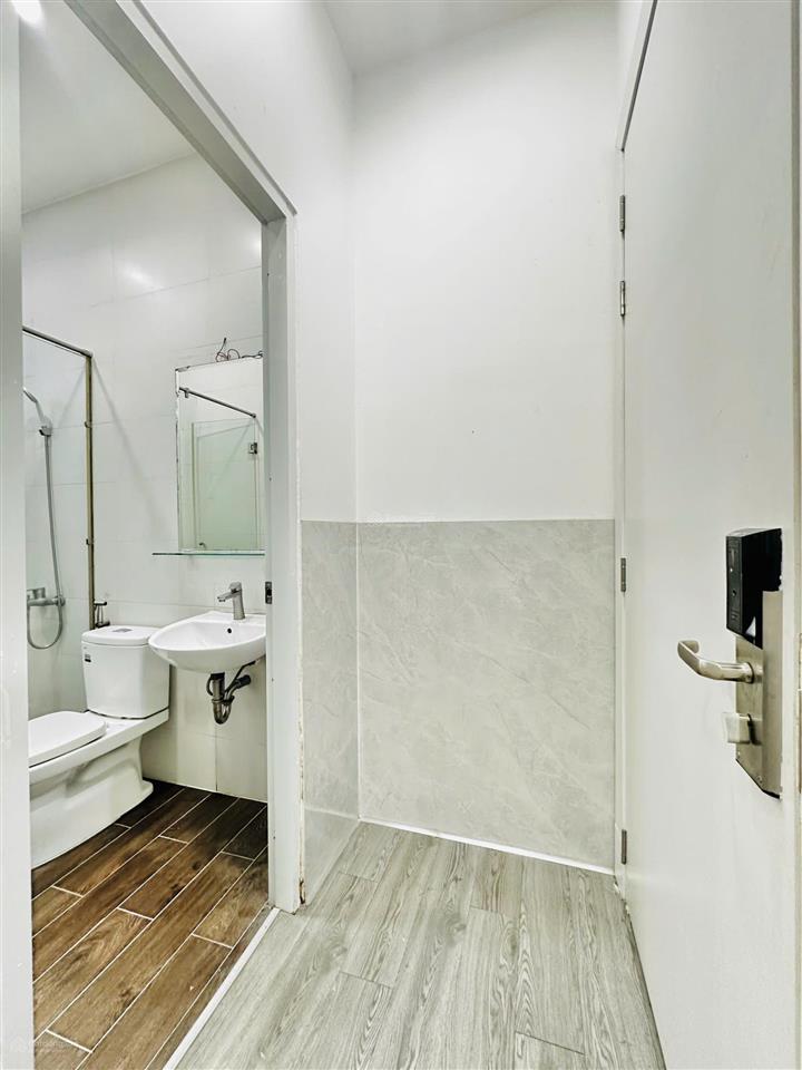 Cho thuê căn hộ  đầy đủ nội thất mới 100% ở được 2  3 người cam kết y hình  đúng hình đúng giá