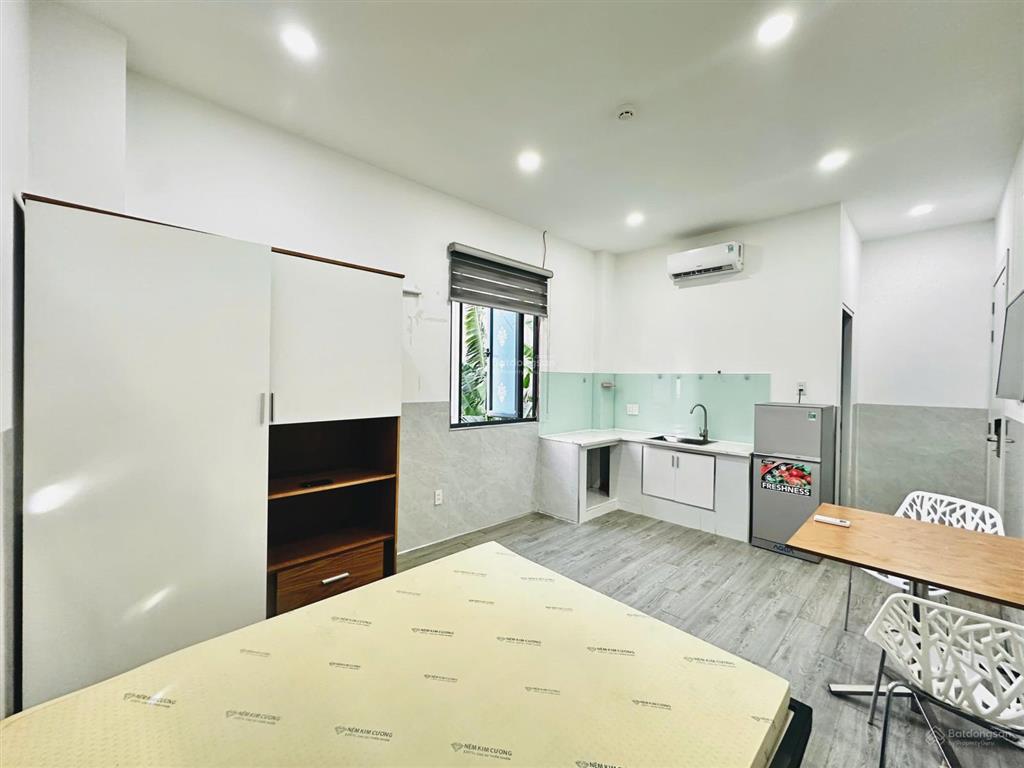 Cho thuê căn hộ  đầy đủ nội thất mới 100% ở được 2  3 người cam kết y hình  đúng hình đúng giá