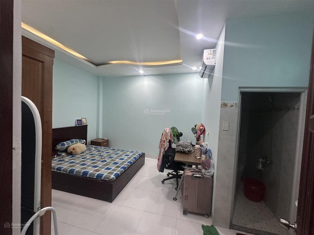 Bán nhà riêng tại bình thành, 4,93 tỷ, 54m2, 4pn, 4wc, pháp lý đầy đủ, tiện nghi