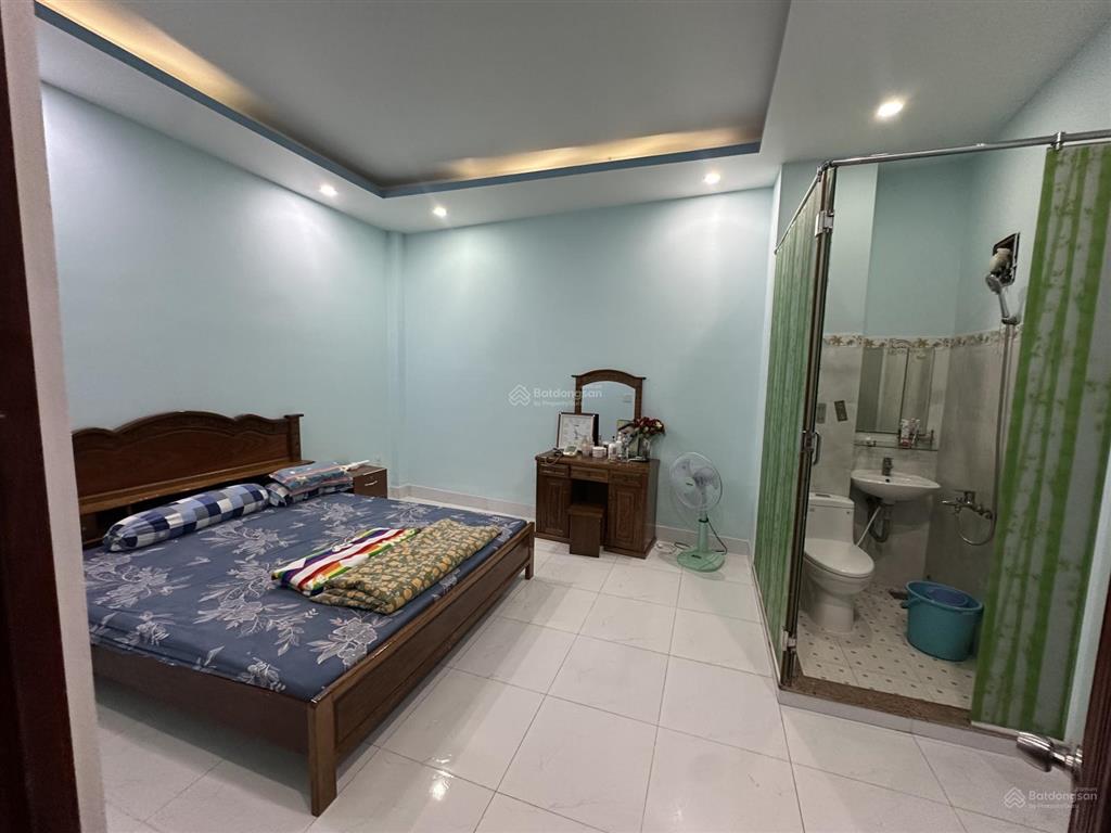Bán nhà riêng tại bình thành, 4,93 tỷ, 54m2, 4pn, 4wc, pháp lý đầy đủ, tiện nghi