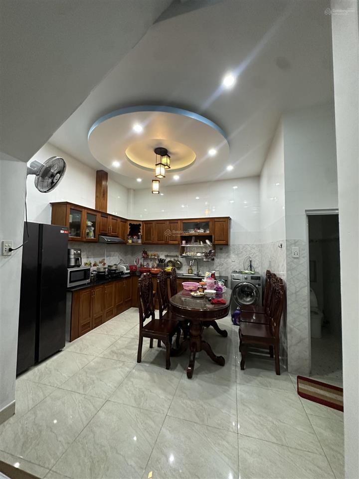 Bán nhà riêng tại bình thành, 4,93 tỷ, 54m2, 4pn, 4wc, pháp lý đầy đủ, tiện nghi