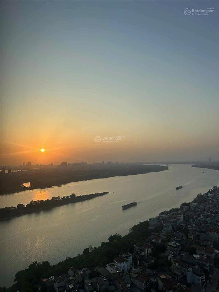 Chính chủ bán căn 2 ngủ chung cư mipec riverside 79m2 full đồ view sông hồng giá 6.58 tỷ0916 393 ***