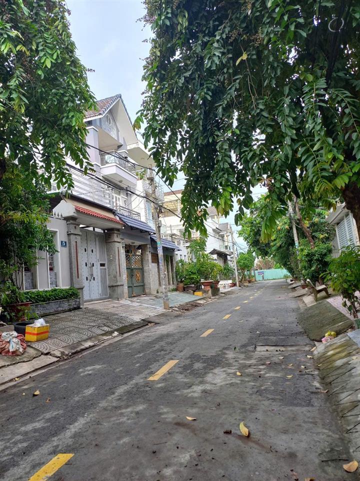 Bán biệt thự Siêu Đẹp 144m2 tại KDC Gia Hòa Xã Phong Phú, Bình Chánh, HCM