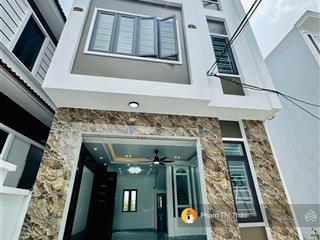 Ngay sau nhà mặt đườngcăn 3 tầng độc lập gần ubnd đặng cươngan dươngoto đỗ cửangõ nông đẹp