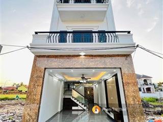 Siêu hiếm nhà 3 tầng  ngõ 2 ô tô tránh  giá chỉ 2,9 tỷ