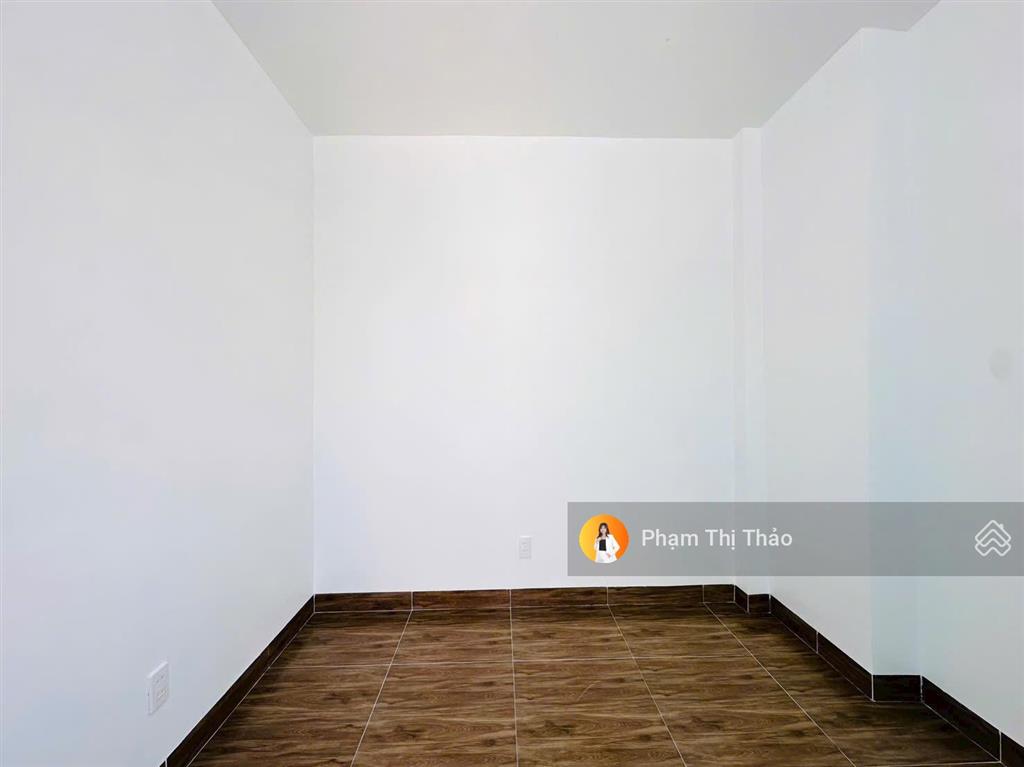 Ngay sau nhà văn hoá hoà nhất  đặng cương. ra mặt đường worldbank 150m