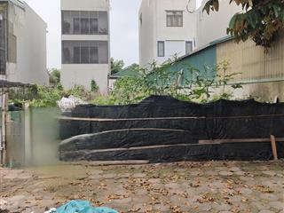 Bán đất cự khối long biên 225m2, view hồ hiếm, vỉa hè, oto tránh. giá 31.5 tỷ