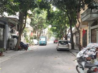Bán đất phân lô khu a 918 phúc đồng long biên, 64m2, vỉa hè 3m, dân trí cao, giá 16.5 tỷ