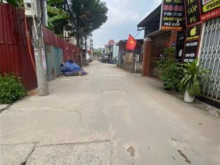 Bán gấp nhà 63m2 full đất ở đô thị, thông số vàng, đường thông, ô tô vào nhà. gần cầu thăng long