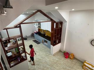Bán nhà 4 tầng mới tinh sẵn ở,đường thông ô tô ngủ trong nhà