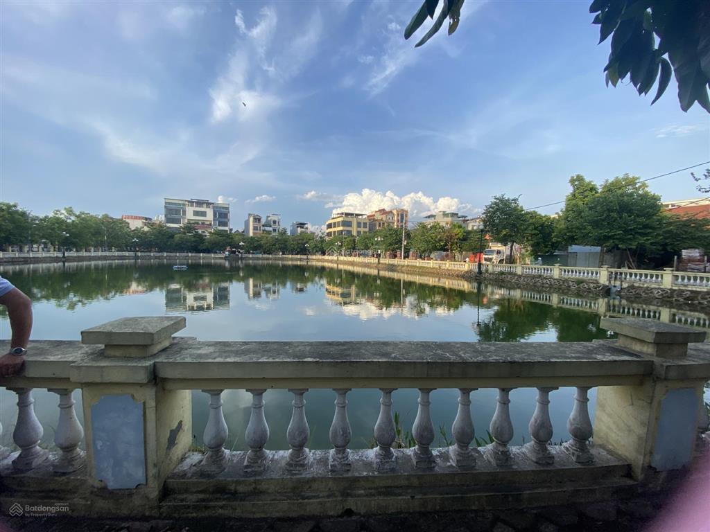 Bán gấp 60m view hồ công viên vị trí vàng tâm điểm kết nối