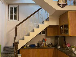 Cho thuê nhà riêng tổng diện tích 125m2, 5 tầng, 3 phòng ngủ, 2 nhà vệ sinh