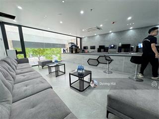 Bán nhà ngoại giao đoàn  125m * 8m ô tô nhà đẹp thang máy ở ngay gần đsq hàn quốc