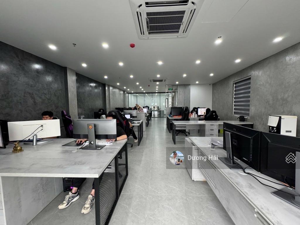 Bán nhà ngoại giao đoàn  125m * 8m ô tô nhà đẹp thang máy ở ngay gần đsq hàn quốc