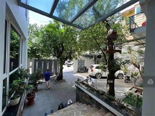 Bán biệt thự mặt phố kđtm cầu giấy  dịch vọng  200m2 mt 14m vỉa hè kdvp  gần cv cầu giấy