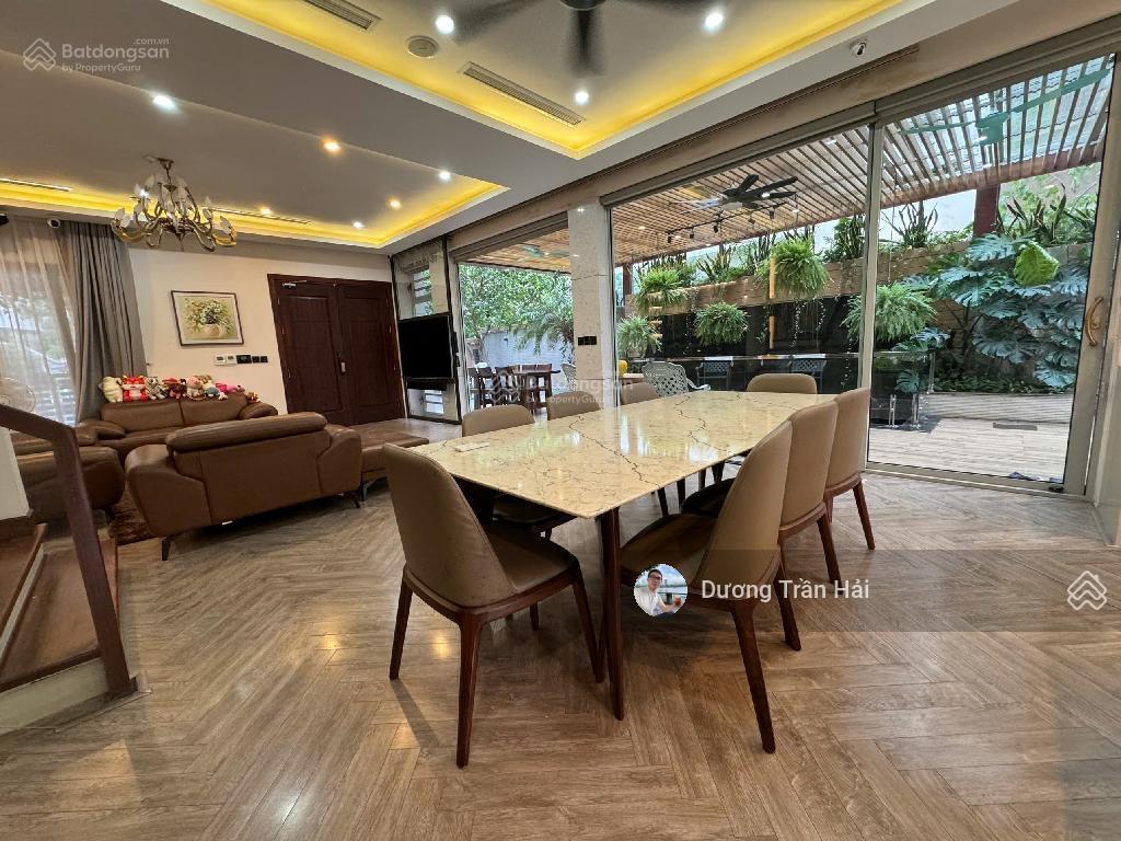 Bán nhà nhật chiêu  tây hồ  160m2 x mt 11m  gara ô tô  nhà đẹp 3 thoáng