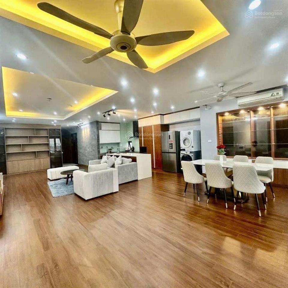 Bán nhà riêng tại phố nghĩa đô  cầu giấy 70m2 mt góc 15m  lô góc hàng xóm starlake  ô tô vỉa hè