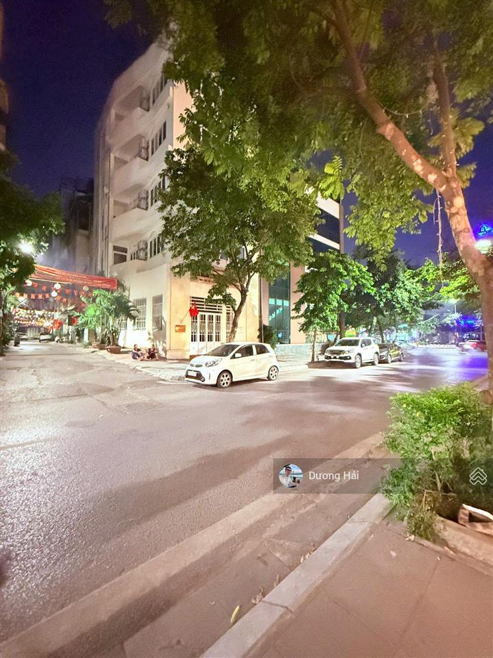 Bán nhà hoàng quốc việt 75m mt 6m  phân lô ô tô kinh doanh vp  vỉa hè vài bước ra phố