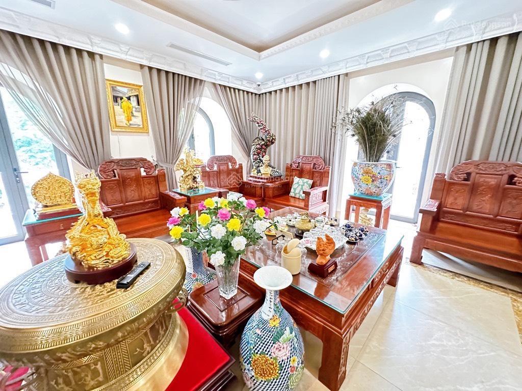 Bán nhà đỗ nhuận  ngoại giao đoàn  125m2, 4 tầng lô góc  hai mặt ô tô tránh vỉa hè kdvp